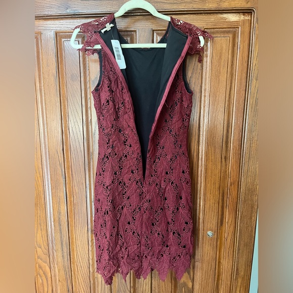 Lace overlay cocktail dress NWT - Picture 4 of 6